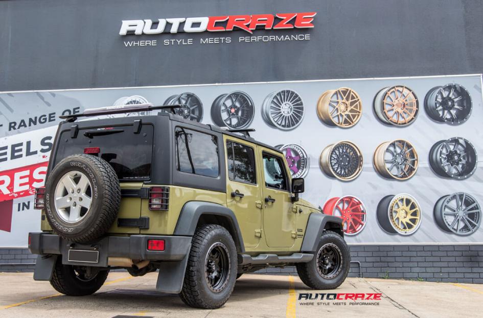 JEEP WRANGLER ANZA MATTE BLACK WITH ANTHRACITE RING